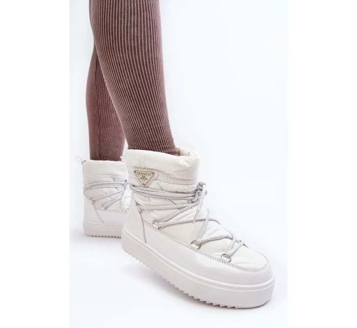 Dámské sněhule na platformě s vázáním bílé model 21641618 - Boto Dámské sněhule na platformě s vázáním bílé model 21641618 - Boto