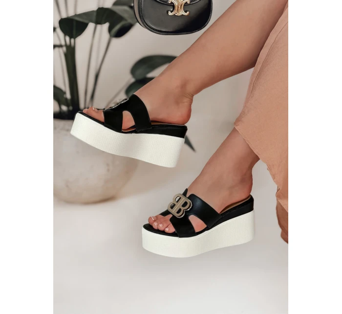 PLATSIMA dámske žabky na platforme čierne FashionStreet ZY0757