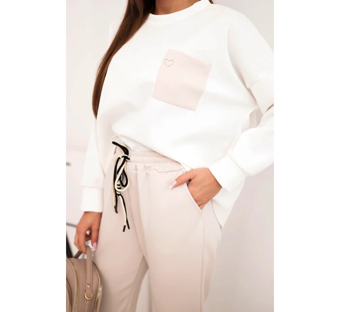 Dámska maslová súprava s kontrastným vreckom béžová