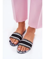 Vzorované Ploché Dámské Pantofle Černé model 21689579 - Boto Vzorované Ploché Dámské Pantofle Černé model 21689579 - Boto