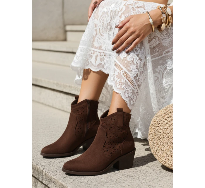 Dámske semišové ažurové boho hnedé čižmy FashionStreet ZY1356