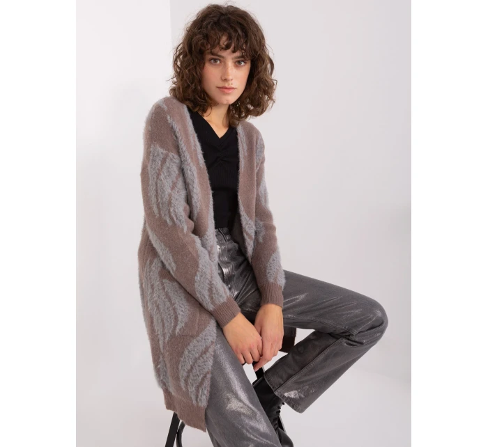 Sweter AT SW model 19014842 ciemny brązowy - FPrice Sweter AT SW model 19014842 ciemny brązowy - FPrice