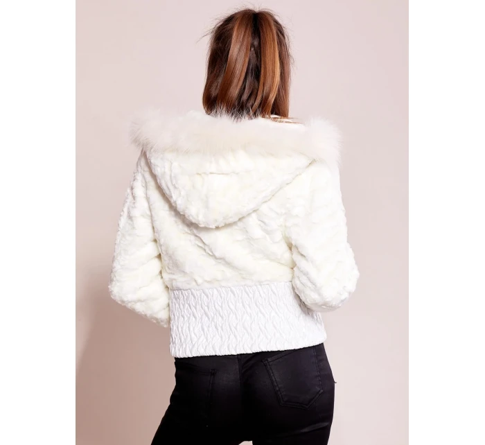 Bunda AT KR K31.24P ecru Bunda AT KR K31.24P ecru