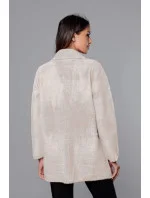 Krátky béžový vlnený prehoz cez oblečenie typu alpaka (7108-1)