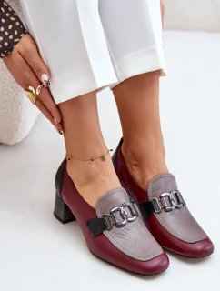 Kožené lodičky na podpatku se zlatou ozdobou model 21671627 bordové - Laura Messi
