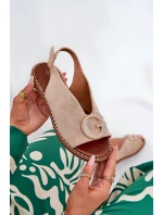 Ploché sandály s ozdobou béžové model 21685714 - Boto