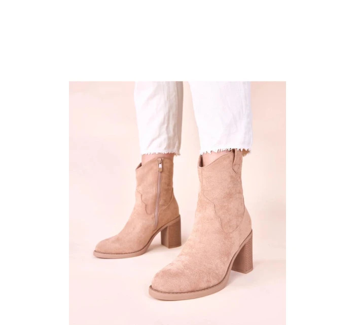 Topánky na podpätku model 221034 Solea Topánky na podpätku model 221034 Solea