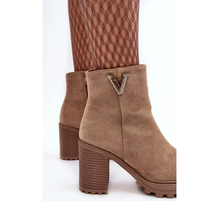 Damskie Zamszowe Botki Na Słupku Z Ozdobą Beżowe Strong