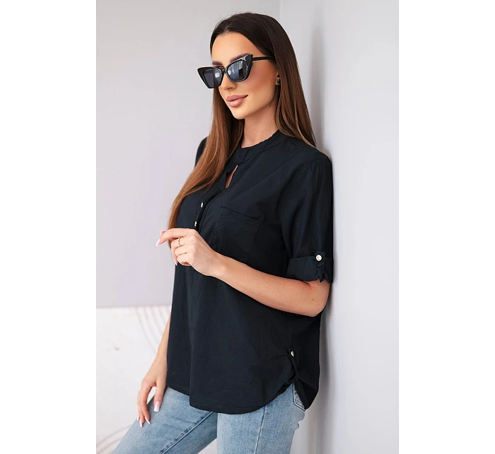 Dámska bavlnená blúzka s krátkym rukávom a vreckom čierna Dámska bavlnená blúzka s krátkym rukávom a vreckom čierna