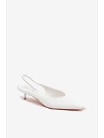Lakované dámské sandály z umělé kůže na podpatku Bílé Averelle