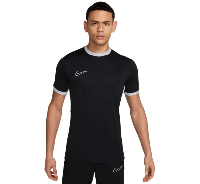 Nike Academy 25 SS Top M FZ9754-010 pánske tričko Nike Academy 25 SS Top M FZ9754-010 pánske tričko