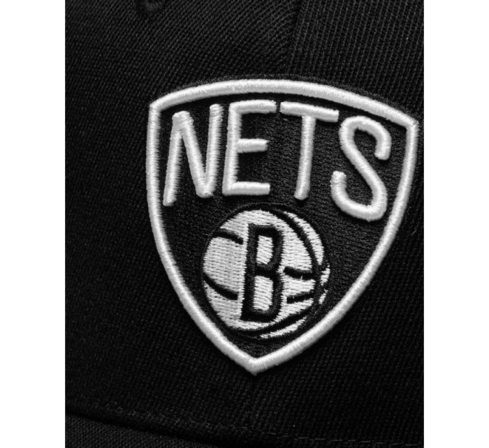 Mitchell & Ness NBA Brooklyn Nets Logo týmu High Crown 6 Panel Classic Red Snapback HHSSINTL102-BNEYYPPPBLCK