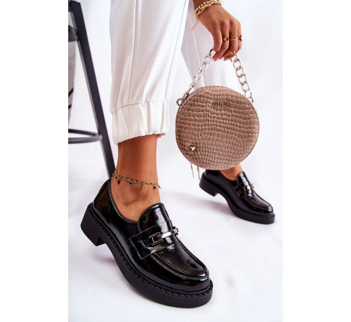 Lakierowane Półbuty Ze Srebrną Ozdobą Czarne Lemar Hestill