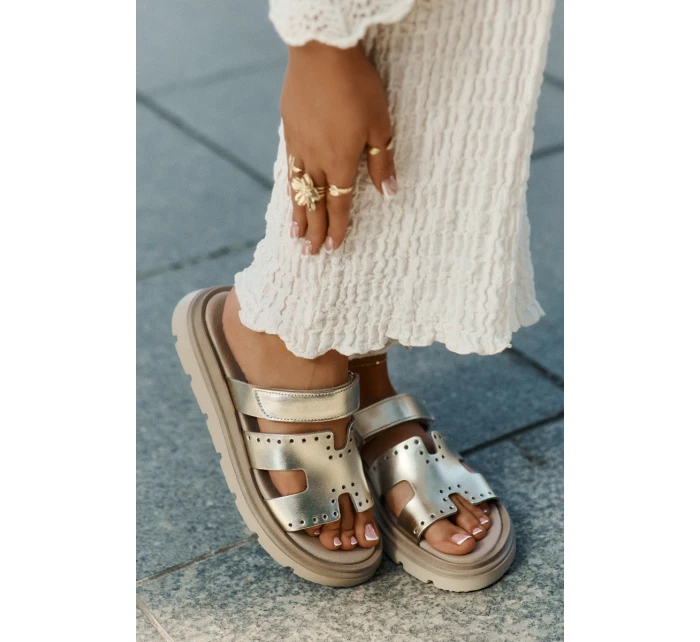 Klapki Damskie Z Naturalnej Skóry Na Platformie Zazoo 40440 Złote