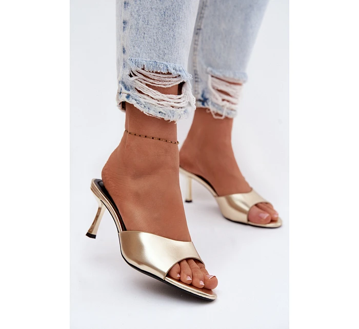 Sandály z umělé kůže na jehlovém podpatku Zlaté model 22103061 - Boto