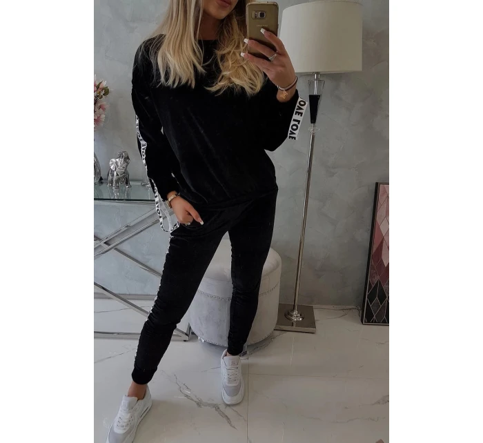 Láska velúrová súprava čierna