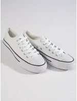 Zaujímavé biele tenisky pre ženy bez podpätku Zaujímavé biele tenisky pre ženy bez podpätku