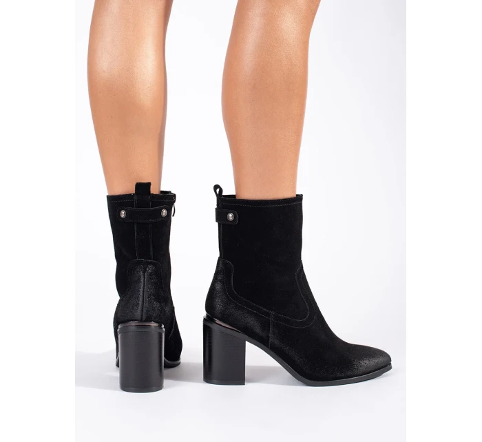 Stylové kotníčkové boty černé dámské na širokém podpatku Stylové kotníčkové boty černé dámské na širokém podpatku