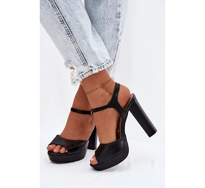 Dámské sandály na vysokém podpatku Černé model 22103026 - Boto Dámské sandály na vysokém podpatku Černé model 22103026 - Boto