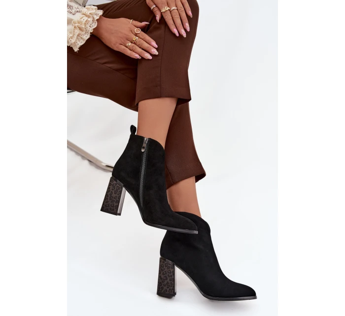 Kožené semišové dámské kotníkové boty na podpatku s Černé model 21711901 - Boto