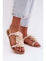 Dámské ploché sandály s ozdobnými květinami model 21961023 - Boto