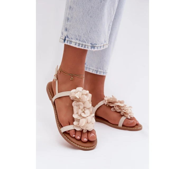 Dámské ploché sandály s ozdobnými květinami model 21961023 - Boto