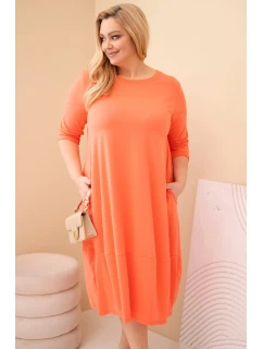 Dámske bavlnené plus veľkosť šaty s vyhrnutými rukávmi a vreckami marhuľová