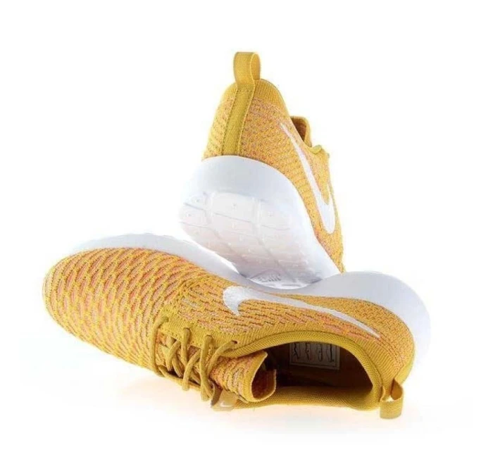 Dámske topánky Rosherun Flyknit W 704927-700 - Nike