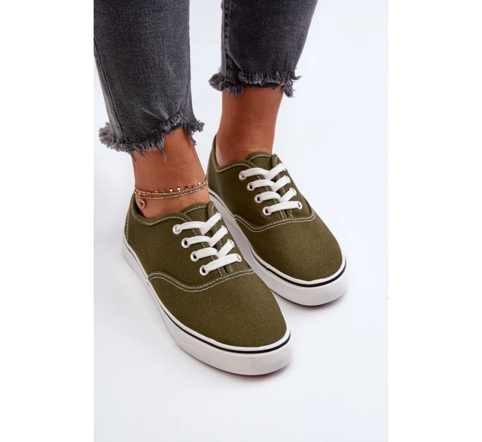 Dámské klasické tmavě zelené tenisky model 21654389 - Boto