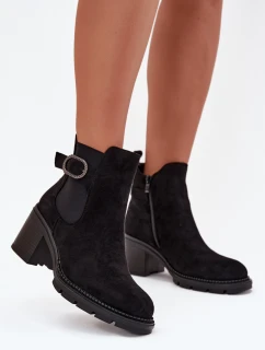 Zateplené dámské boty na podpatku s ozdobnou sponou černé model 21706995 - Boto