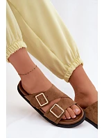 Dámské pantofle z imitace semiše zlaté Camel model 22125544 - Boto