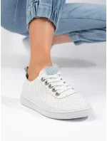 Krásné dámské bílé tenisky bez podpatku Krásné dámské bílé tenisky bez podpatku