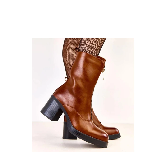 Topánky na podpätku model 219634 Solea