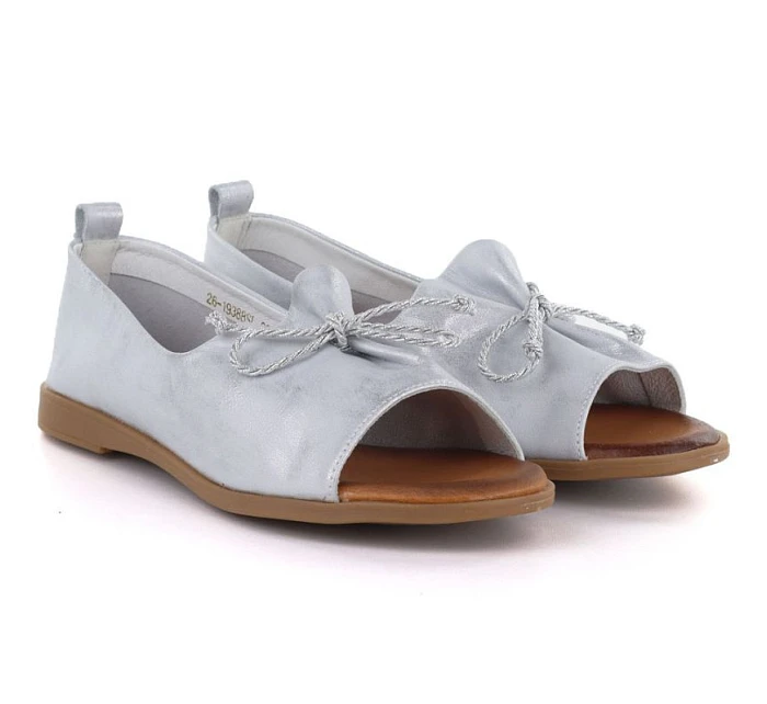 Dámské kožené polobotky s otevřenou špičkou stříbrné barvy model 22099480 - Cambell