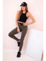Dámské teplákové kalhoty s model 21154157 a šňůrkou v pase khaki - K-Fashion