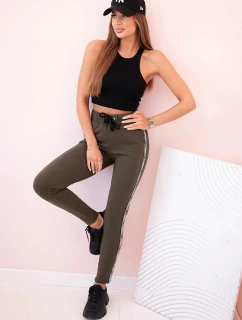 Dámské teplákové kalhoty s model 21154157 a šňůrkou v pase khaki - K-Fashion