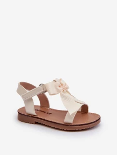 Lakované dětské sandálky s mašlí na suchý zip světle béžové model 21662907 - Boto