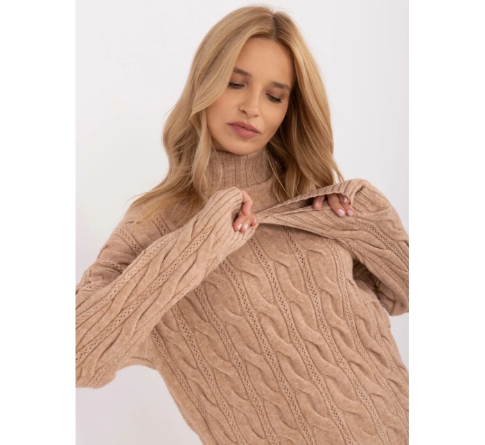 Sweter AT SW model 20463784 camelowy - FPrice Sweter AT SW model 20463784 camelowy - FPrice
