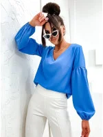 Svetlomodrá elegantná dámska blúzka s ozdobnými rukávmi (698)