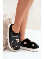Futrzane Kapcie Z Przypinkami Czarne Ivelfedi Futrzane Kapcie Z Przypinkami Czarne Ivelfedi