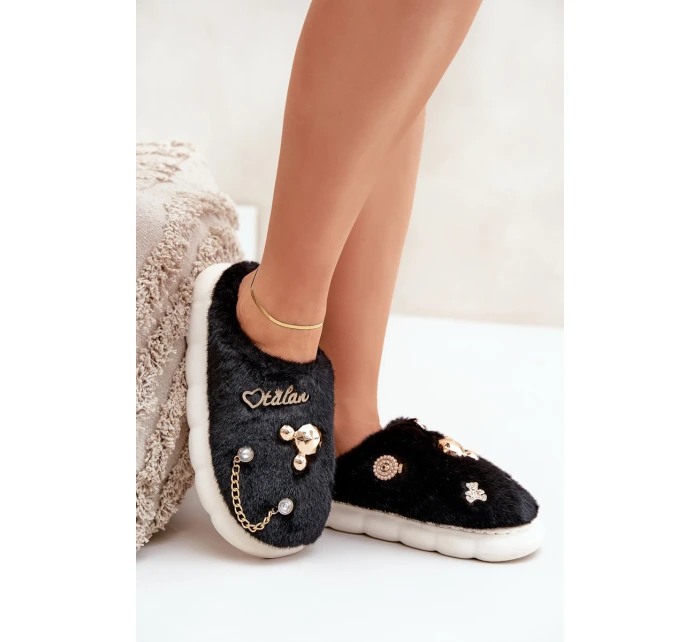 Futrzane Kapcie Z Przypinkami Czarne Ivelfedi Futrzane Kapcie Z Przypinkami Czarne Ivelfedi
