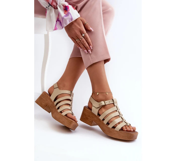 Dámské kožené sandály model 21657348 béžové - Zazoo Dámské kožené sandály model 21657348 béžové - Zazoo