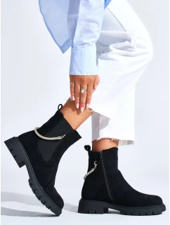 Klasické černé dámské kotníčkové boty platforma