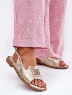 Elegantní Dámské Sandály Na Plochém Podpatku S Ozdobou model 21696674 Zlaté - S.Barski