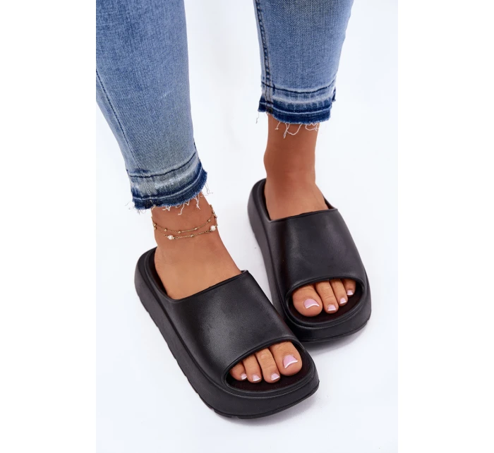 Pěnové dámské sandály na platformě černé model 21697861 - EVENTO