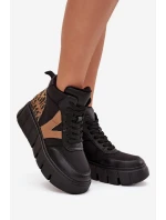 Kožené dámské kozačky na platformě vyhřívané model 21708041 Černé - VINCEZA Kožené dámské kozačky na platformě vyhřívané model 21708041 Černé - VINCEZA