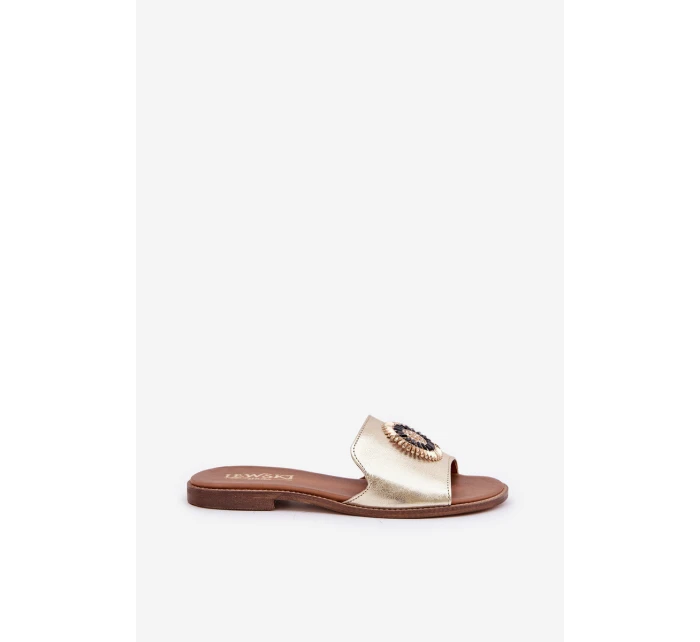 Kožené sandály s ozdobou na plochém podpatku Zazoo model 21682450 zlaté - Boto Kožené sandály s ozdobou na plochém podpatku Zazoo model 21682450 zlaté - Boto