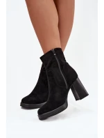 Dámské kotníkové boty na černé model 21744730 - Boto Dámské kotníkové boty na černé model 21744730 - Boto