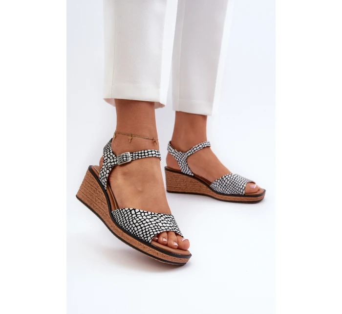 Dámské sandály Na Černobílé model 21657299 - SERGIO LEONE Dámské sandály Na Černobílé model 21657299 - SERGIO LEONE