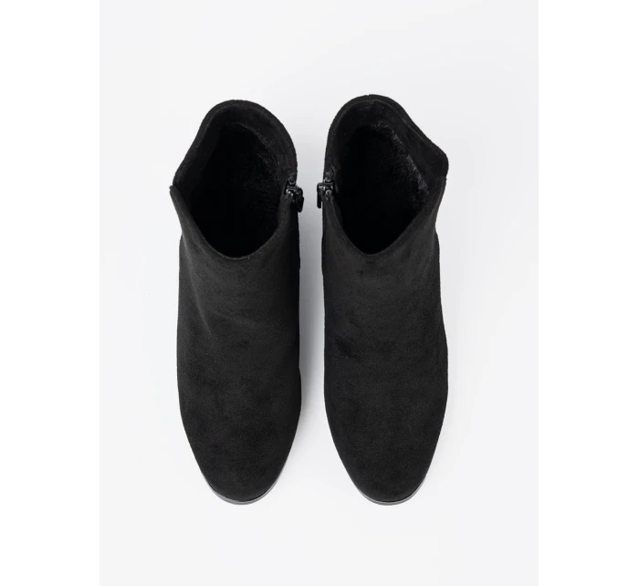 Exkluzívní černé dámské  kotníčkové boty na širokém podpatku